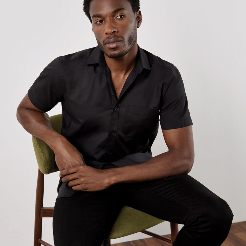 Poplin shirt short-sleeved (tailored fit)