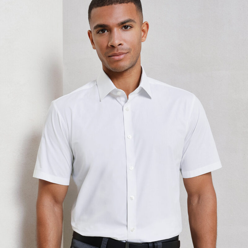 Stretch fit cotton poplin short sleeve shirt