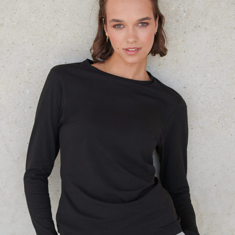 Women's feel good long sleeved stretch t-shirt