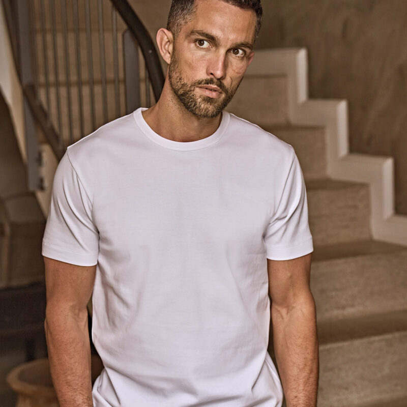 Interlock tee (520)