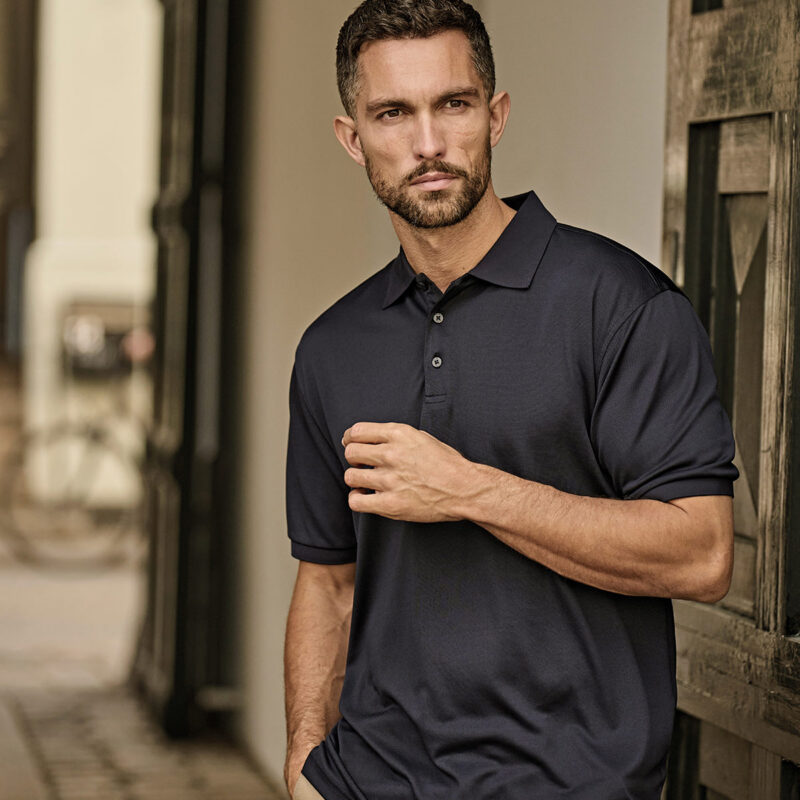 Polos