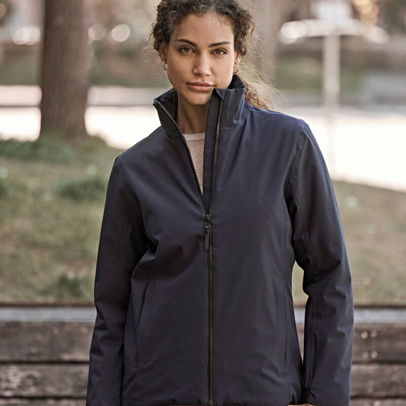 Womenās all weather jacket (9607)