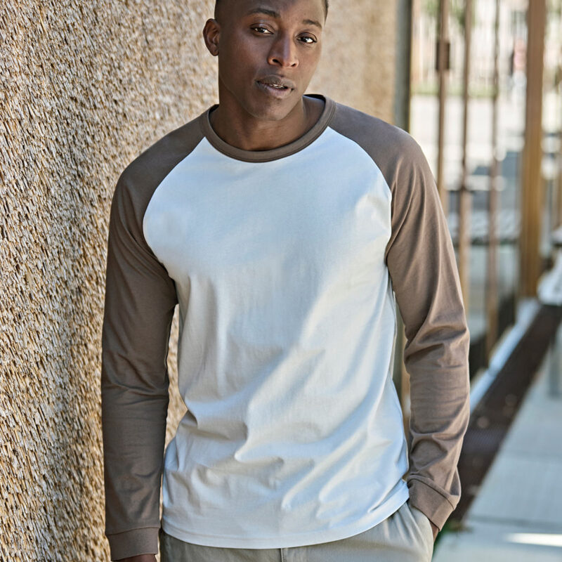 UNLABELED baseball tee (1170)