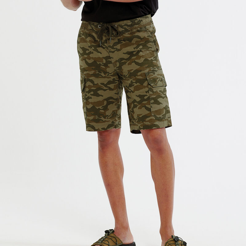 Men’s camo cargo utility shorts 